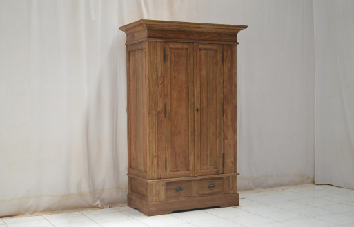 Kleiderschrank "Albert Dengkleh" aus recyceltem massiv Teakholz